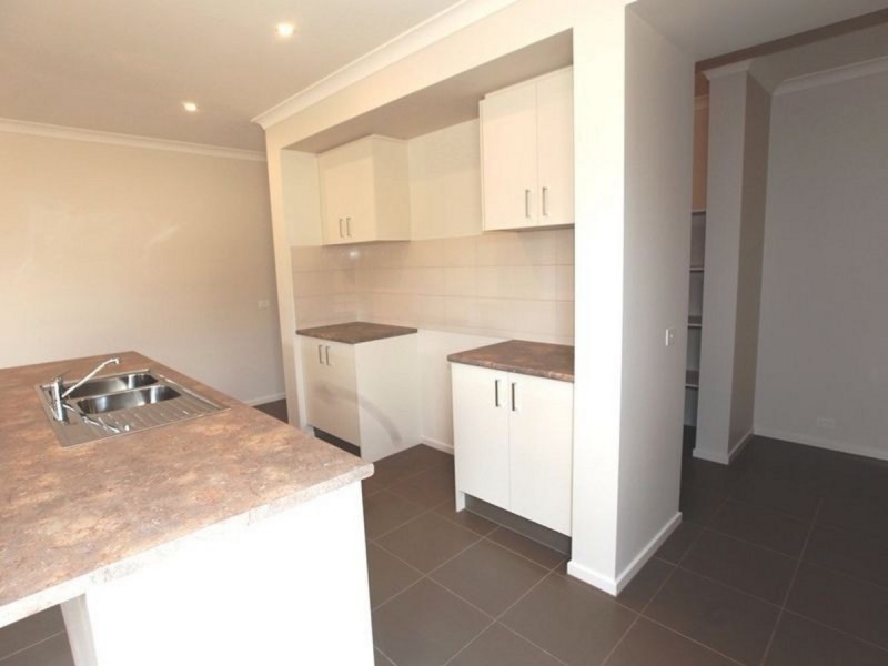 22 Rona Road, Point Cook VIC 3030