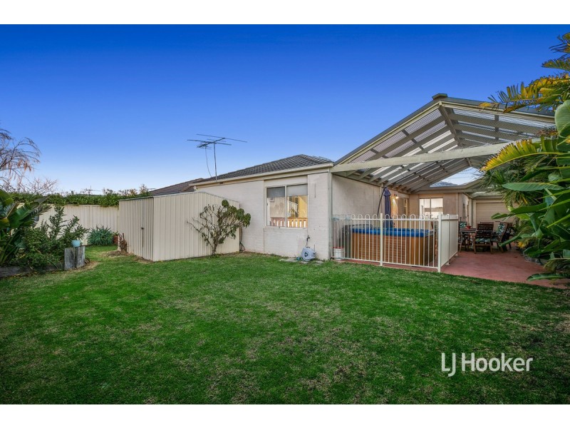 2 Graf Way, Point Cook VIC 3030