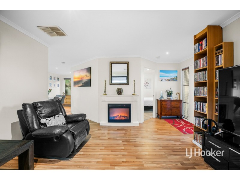 2 Graf Way, Point Cook VIC 3030