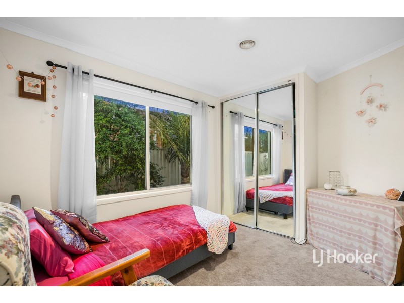 2 Graf Way, Point Cook VIC 3030