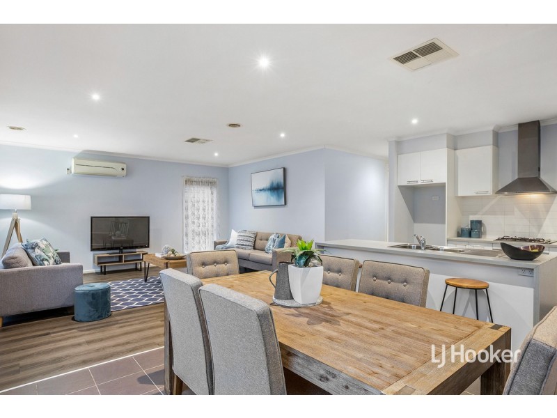 74 Miles Franklin Boulevard, Point Cook VIC 3030