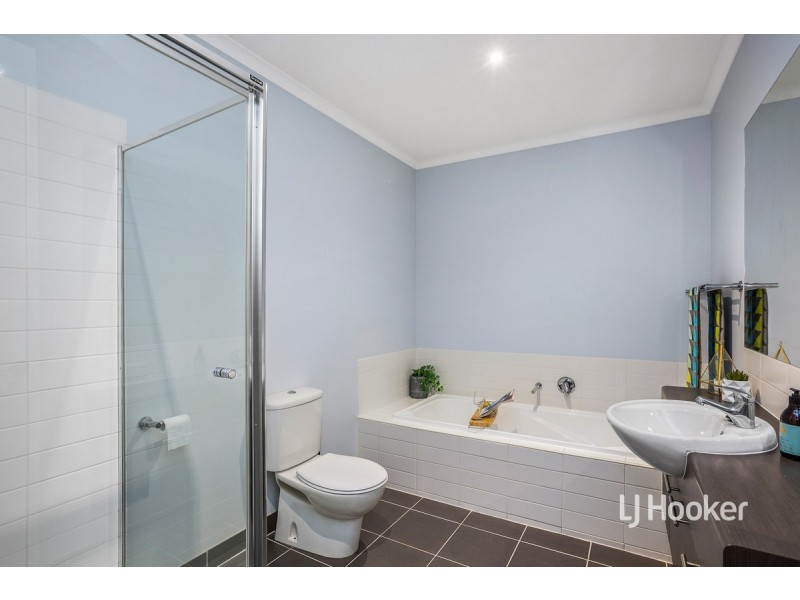 74 Miles Franklin Boulevard, Point Cook VIC 3030