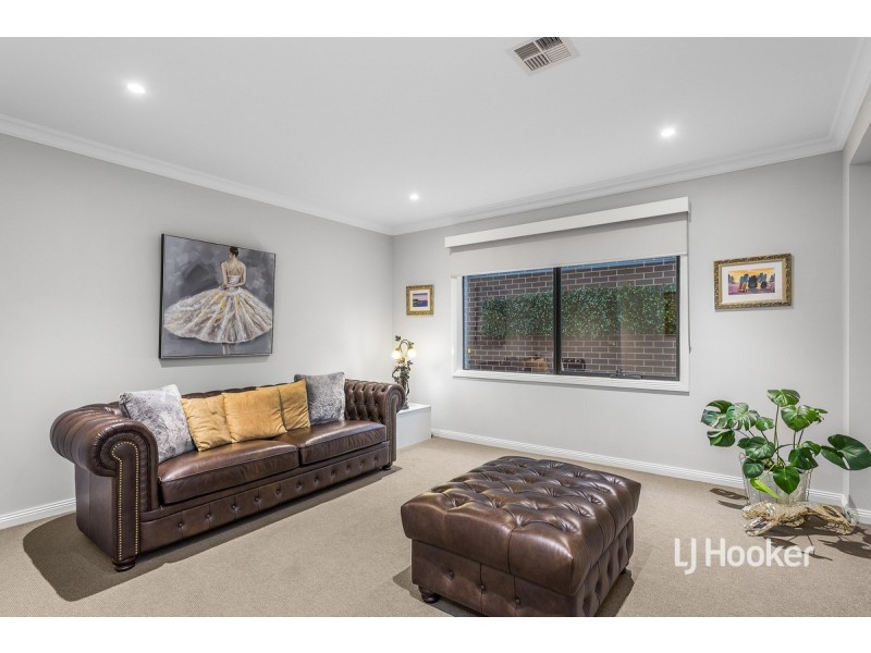 170 Tom Roberts Parade, Point Cook VIC 3030