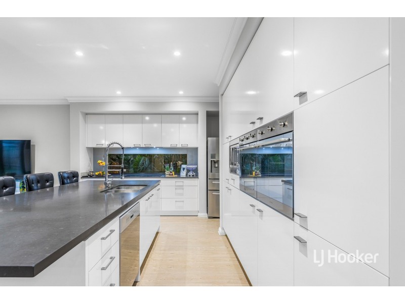 170 Tom Roberts Parade, Point Cook VIC 3030