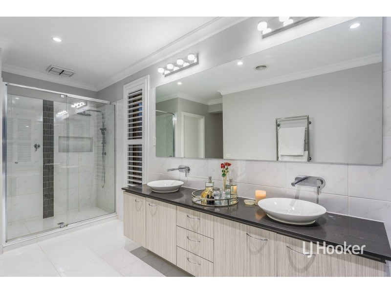 170 Tom Roberts Parade, Point Cook VIC 3030