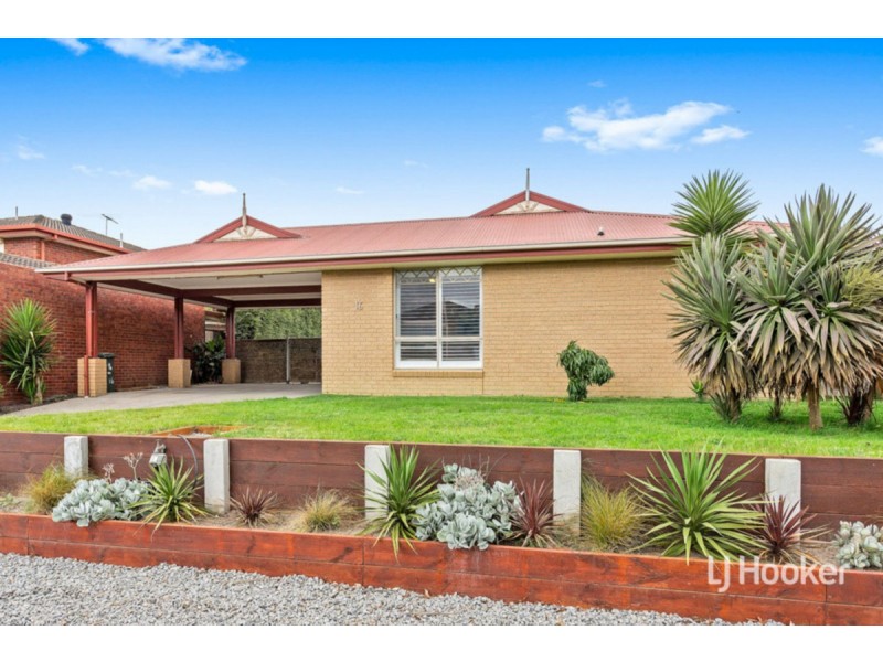 16 Fleming Avenue., Seabrook VIC 3028