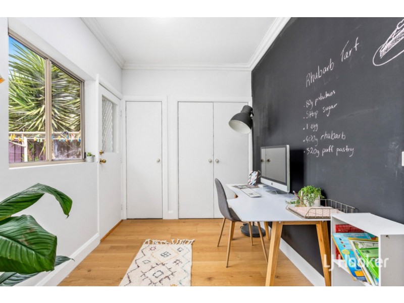 16 Fleming Avenue., Seabrook VIC 3028