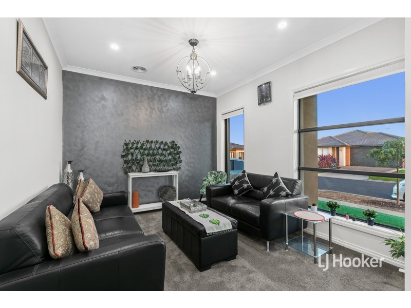 3 Hillcrest Parade, Tarneit VIC 3029