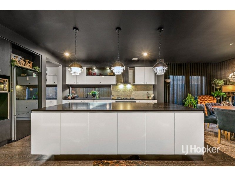 17 Hounslow Drive, Wyndham Vale VIC 3024