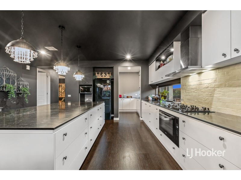 17 Hounslow Drive, Wyndham Vale VIC 3024