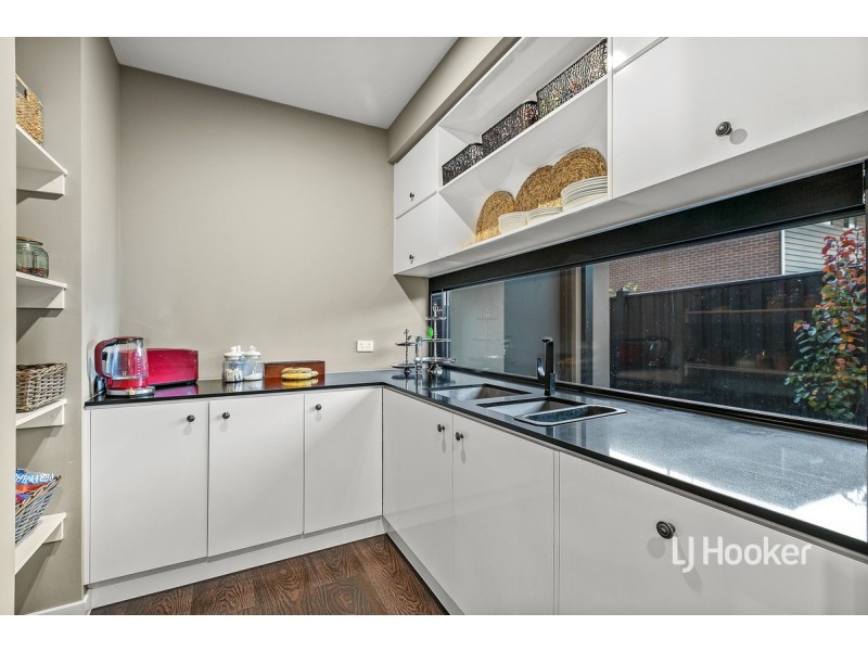 17 Hounslow Drive, Wyndham Vale VIC 3024