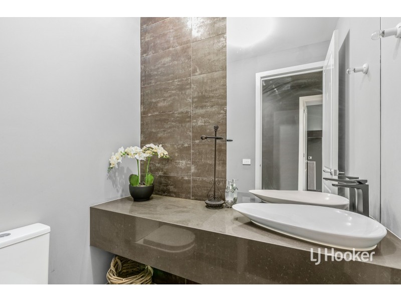 17 Hounslow Drive, Wyndham Vale VIC 3024