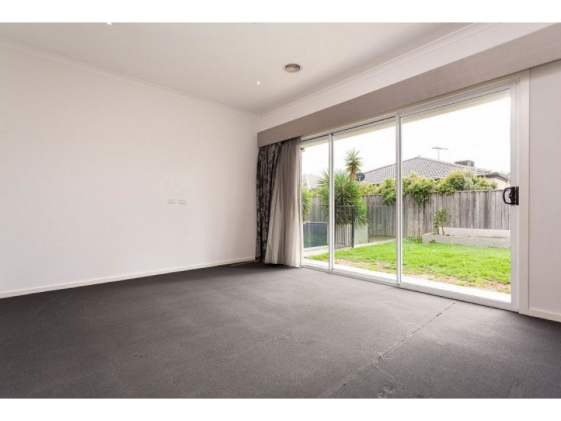 5 Penshurst Avenue, Williams Landing VIC 3027