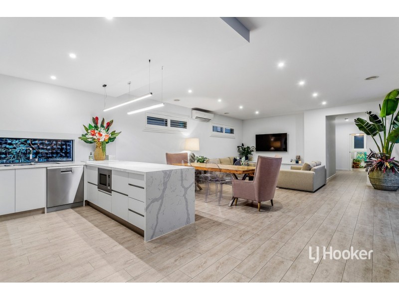 11 Parkstone Crescent, Point Cook VIC 3030