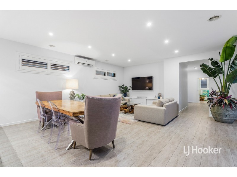 11 Parkstone Crescent, Point Cook VIC 3030