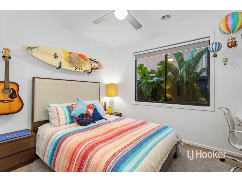 11 Parkstone Crescent, Point Cook VIC 3030