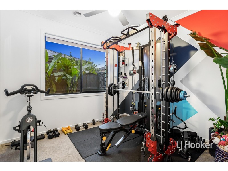 11 Parkstone Crescent, Point Cook VIC 3030