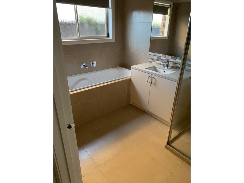 10 Cordner Way, Point Cook VIC 3030