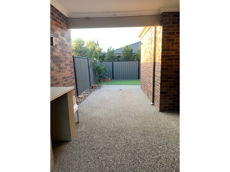 10 Cordner Way, Point Cook VIC 3030