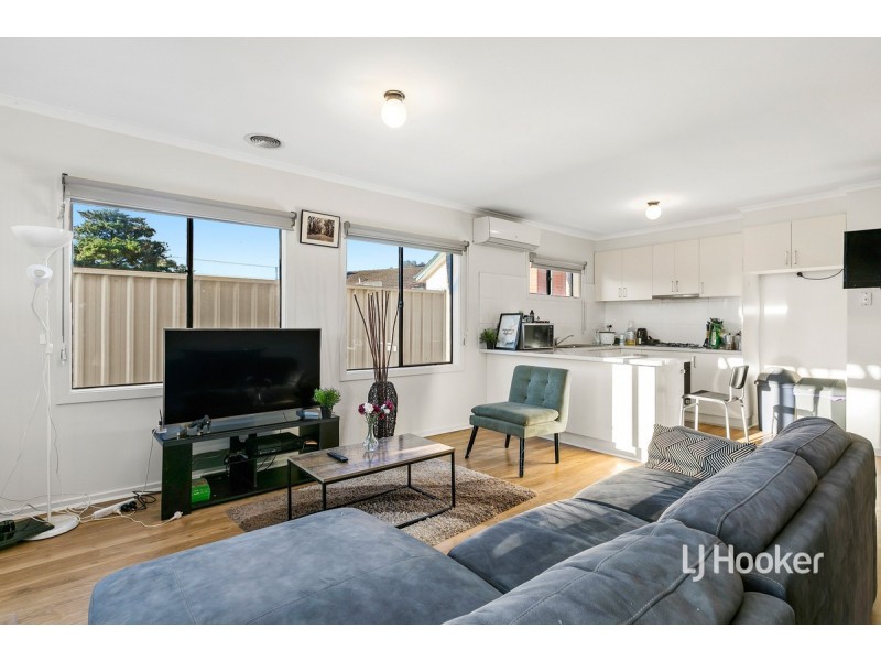 1/22 Golden Avenue, Werribee VIC 3030