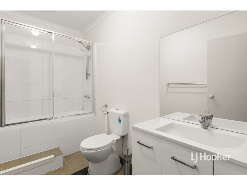 1/22 Golden Avenue, Werribee VIC 3030