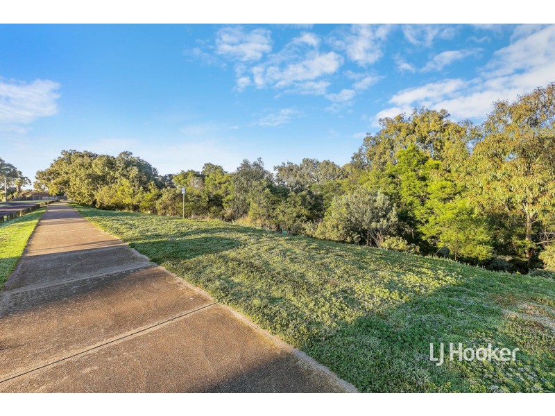 1/22 Golden Avenue, Werribee VIC 3030