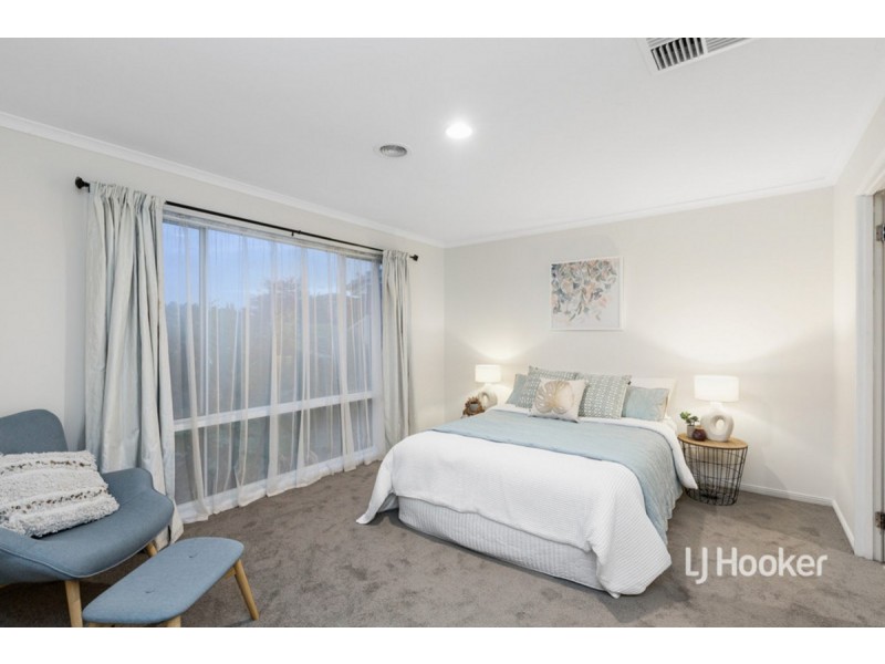 4 Dalkeith Drive, Point Cook VIC 3030