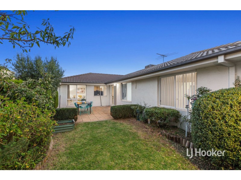 4 Dalkeith Drive, Point Cook VIC 3030
