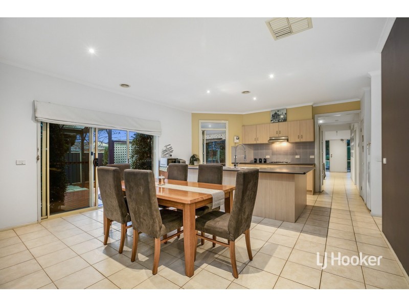 26 Paola Circuit, Point Cook VIC 3030