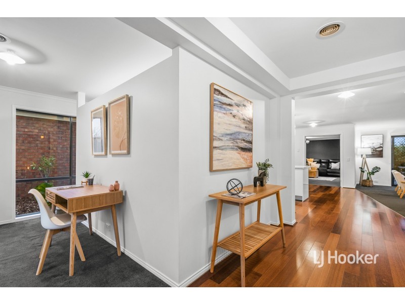 8 Hanna Street, Point Cook VIC 3030