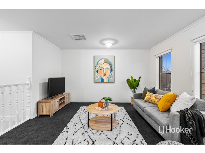 8 Hanna Street, Point Cook VIC 3030