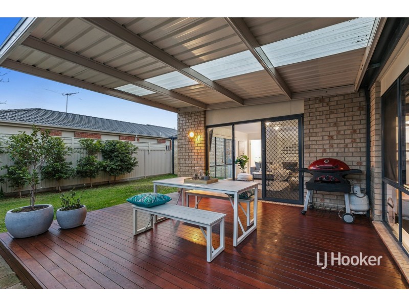 8 Hanna Street, Point Cook VIC 3030