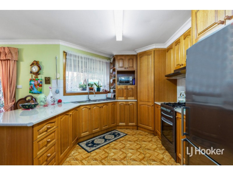 2 George Benjamin Court, Seabrook VIC 3028