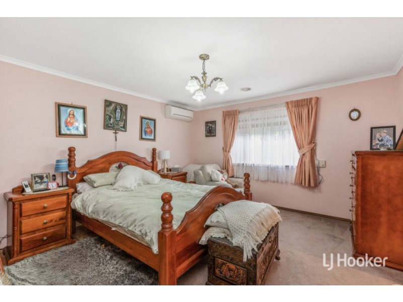 2 George Benjamin Court, Seabrook VIC 3028