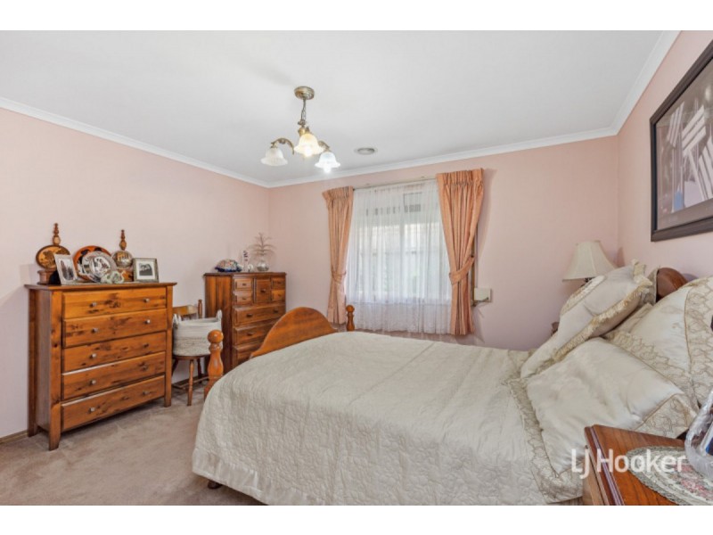 2 George Benjamin Court, Seabrook VIC 3028
