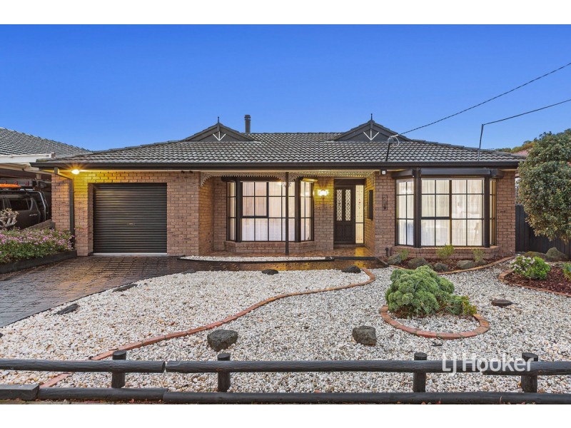 26 Sommers Drive, Altona Meadows VIC 3028