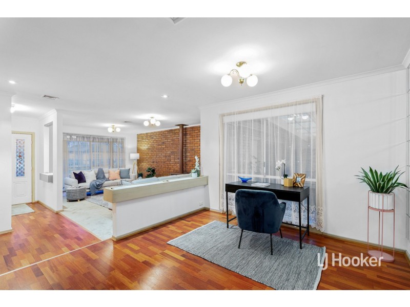 26 Sommers Drive, Altona Meadows VIC 3028