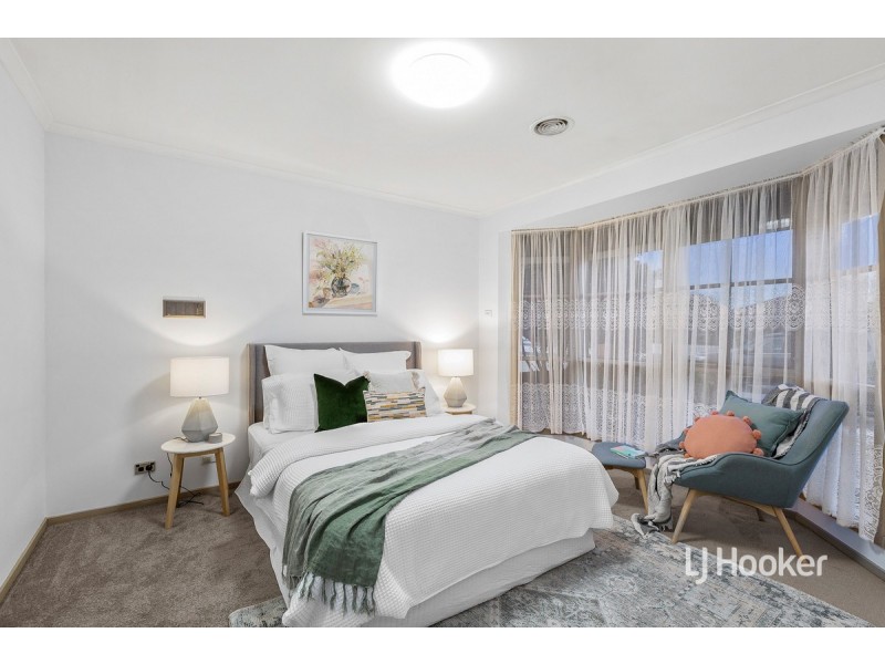 26 Sommers Drive, Altona Meadows VIC 3028