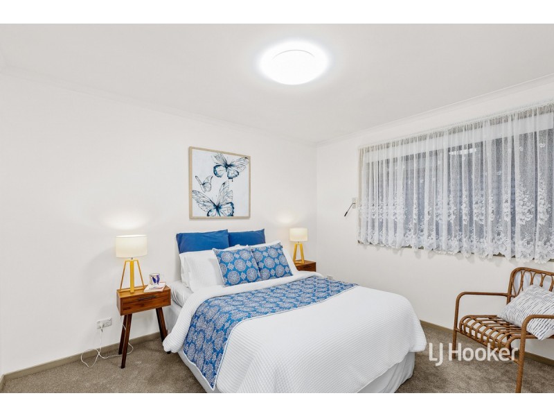 26 Sommers Drive, Altona Meadows VIC 3028