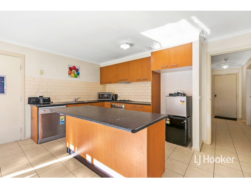1/2 & 2/2 Cooper Street, Hoppers Crossing VIC 3029