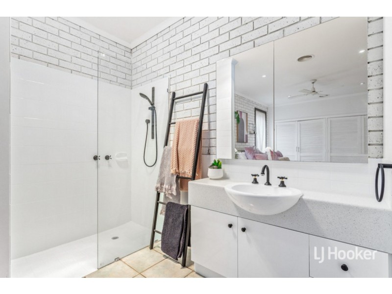 16 Fleming Avenue.., Seabrook VIC 3028