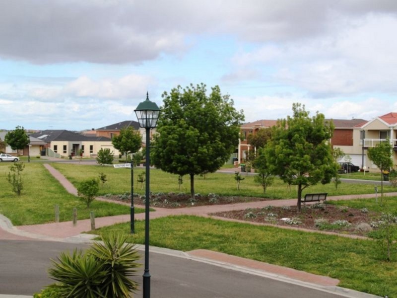 51 Hyde Park Terrace, Point Cook VIC 3030