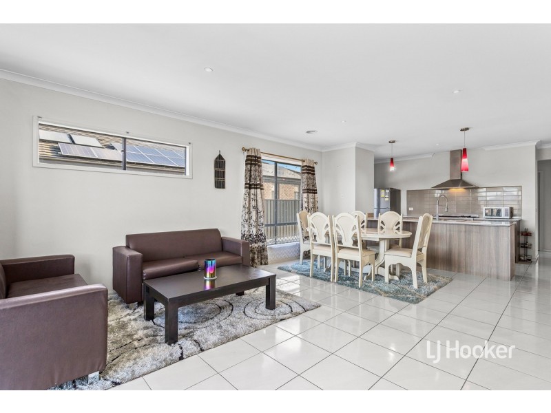 65 James Melrose Drive, Brookfield VIC 3338