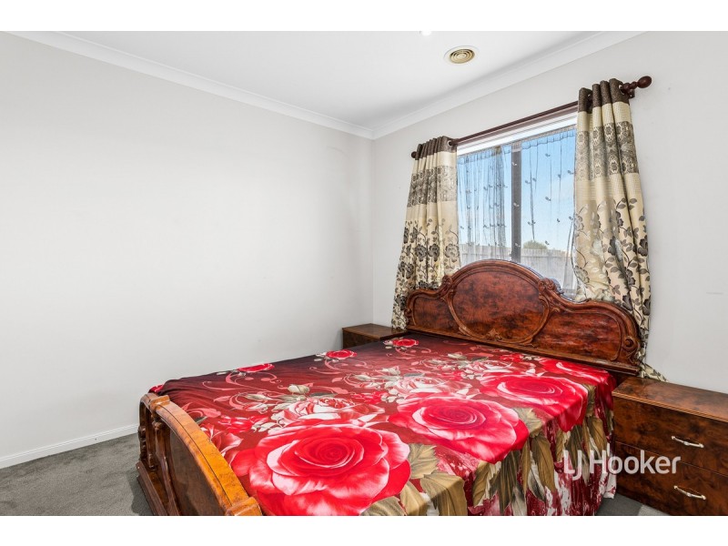 65 James Melrose Drive, Brookfield VIC 3338