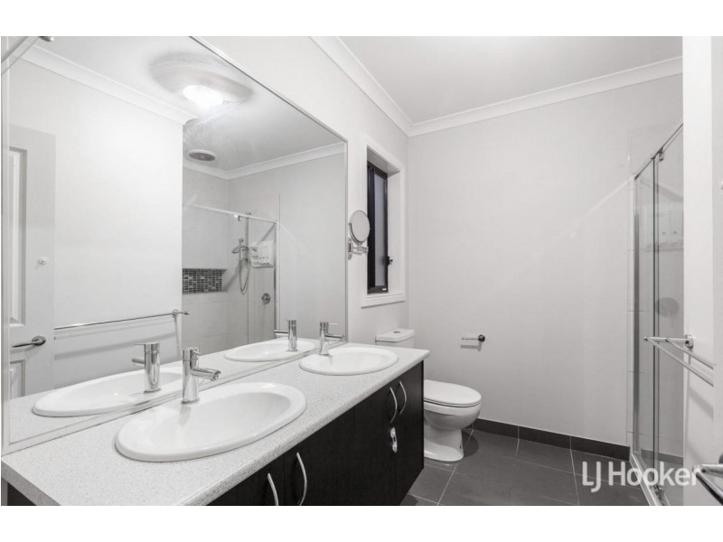 17 Adventure Way, Point Cook VIC 3030