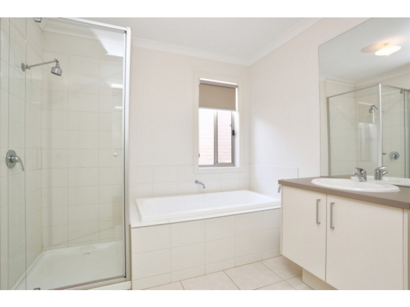 13 Design Drive, Point Cook VIC 3030