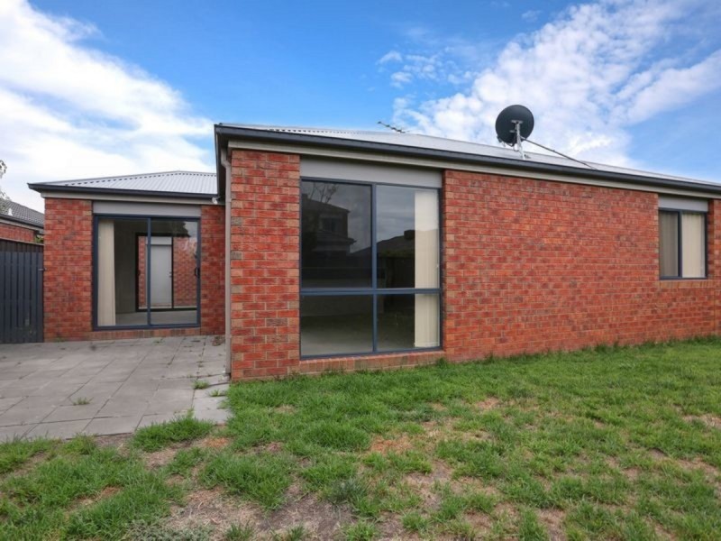 9 Lindsay Gardens., Point Cook VIC 3030