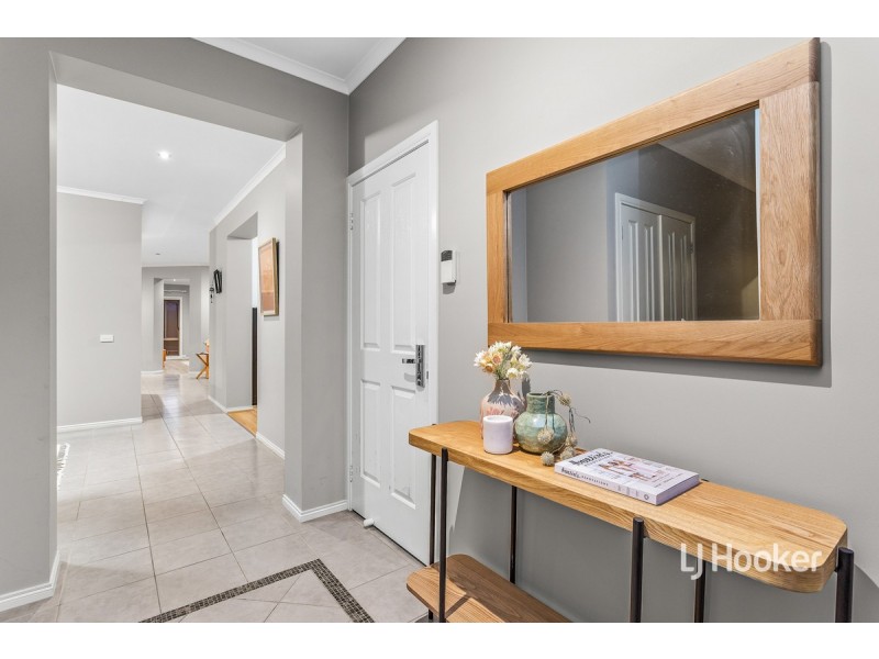 12 Halifax Court, Point Cook VIC 3030