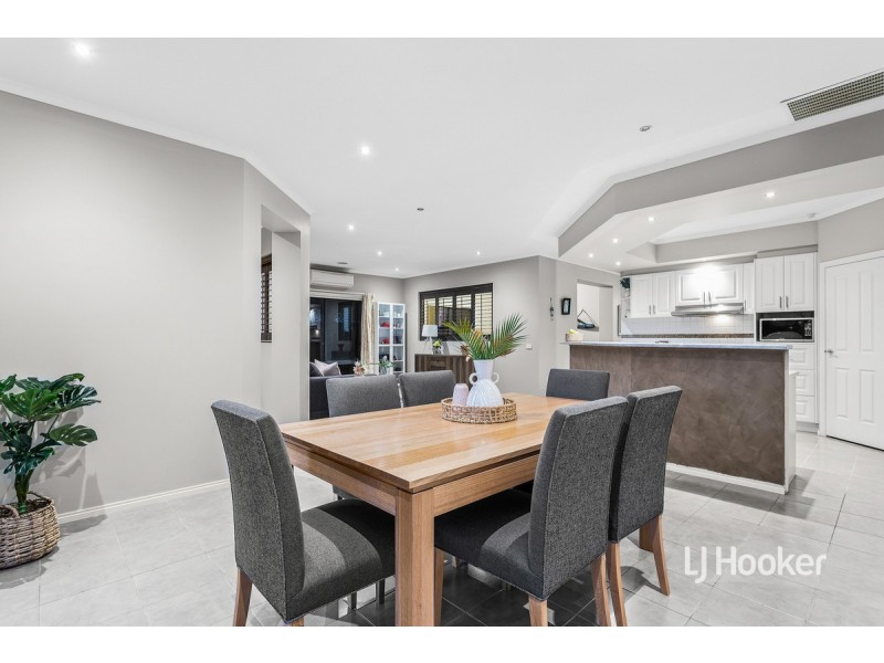 12 Halifax Court, Point Cook VIC 3030
