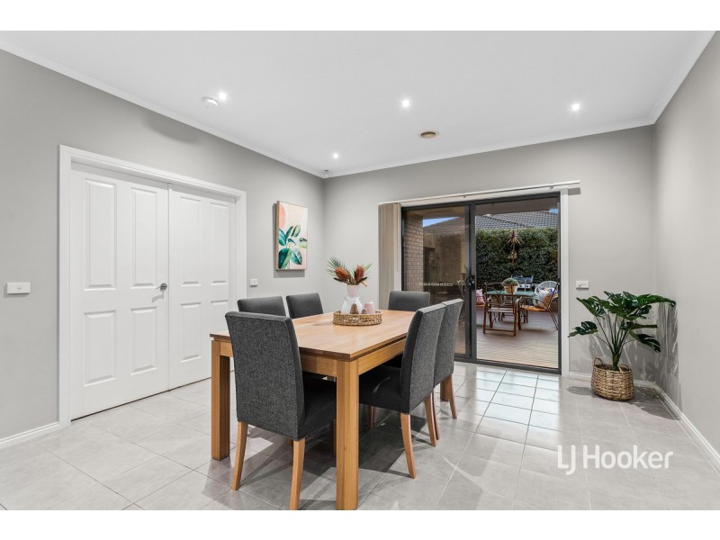 12 Halifax Court, Point Cook VIC 3030